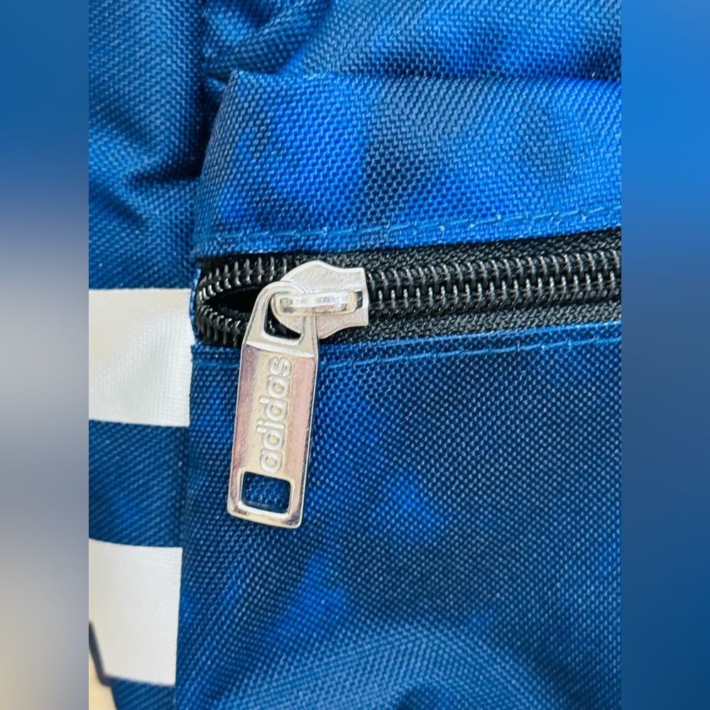 NWT Adidas Santiago 2 Insulated Lunch Bag Stone Wash Team Royal Blue/Black - Picture 7 of 8